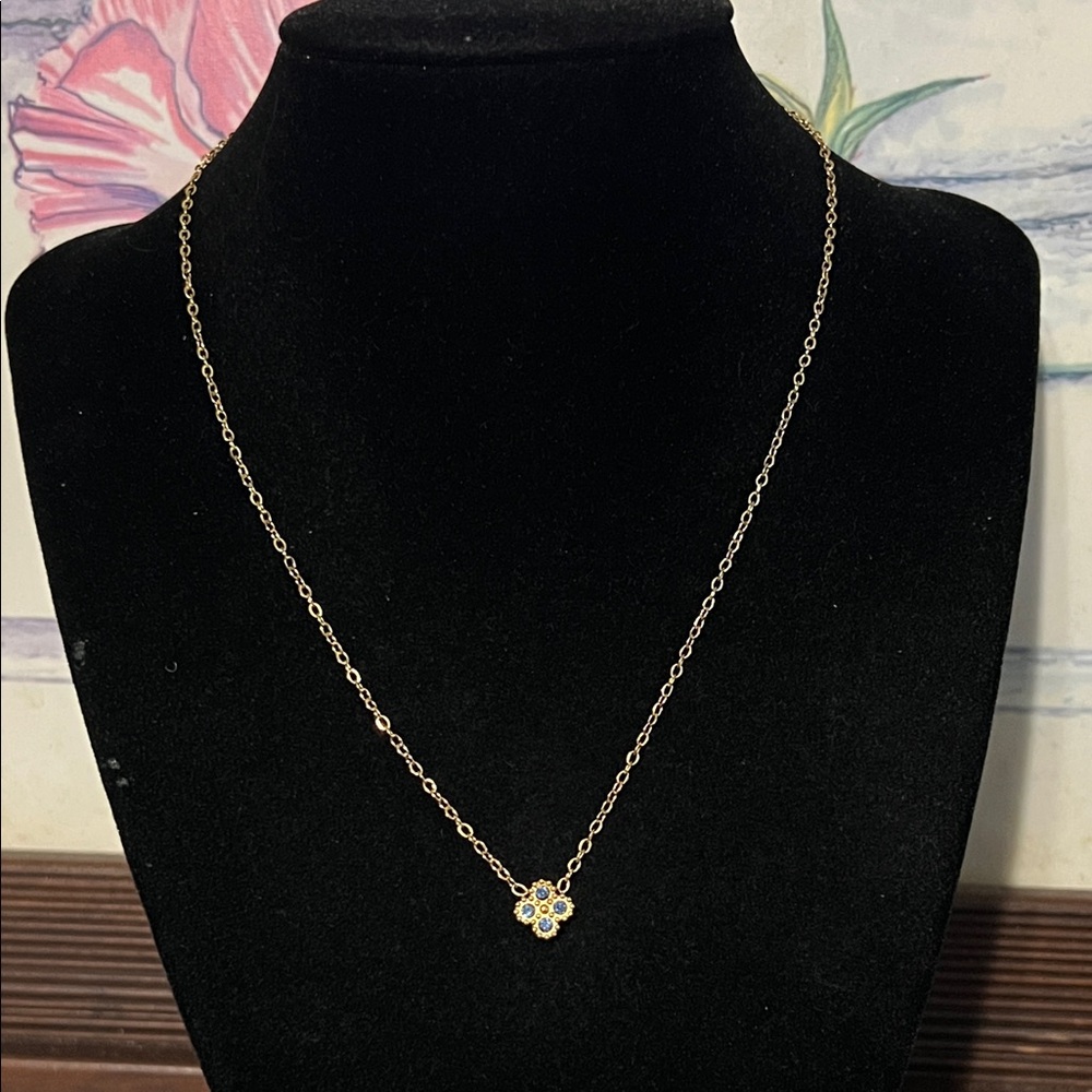 Mini blue clover necklace